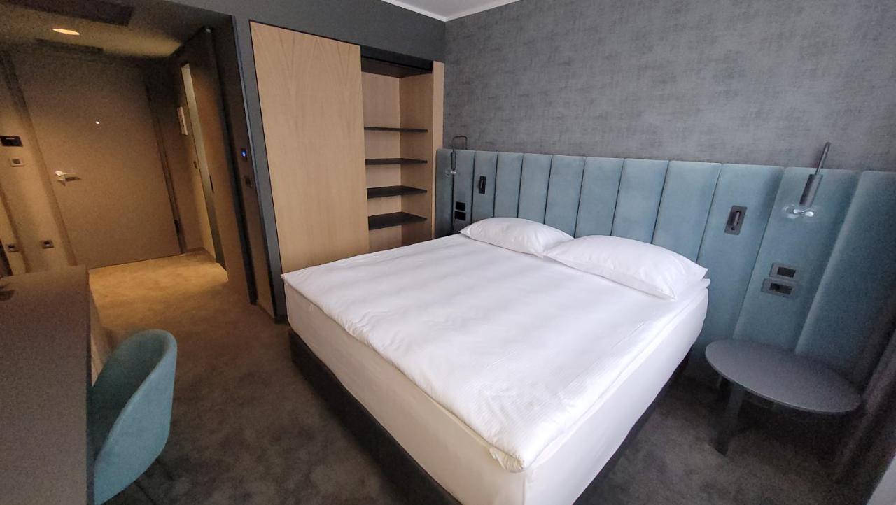Elegans Hotel Brdo Kranj Dış mekan fotoğraf