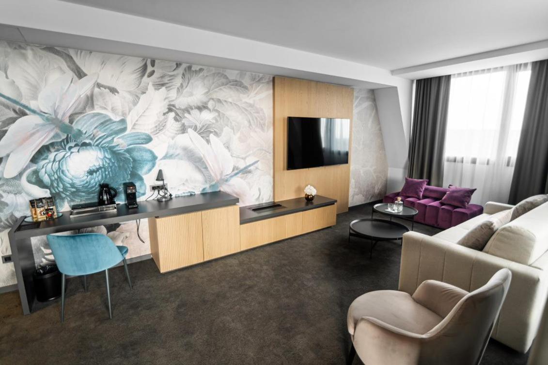 Elegans Hotel Brdo Kranj Dış mekan fotoğraf